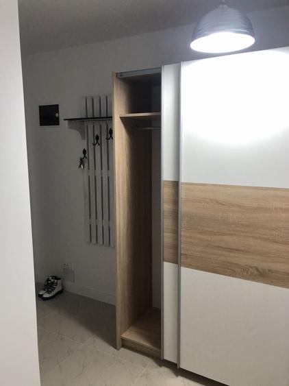 Apartament cu 2 camere semidecomandat în Calea Moldovei