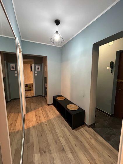 Apartament cu 2 camere decomandat în Tei