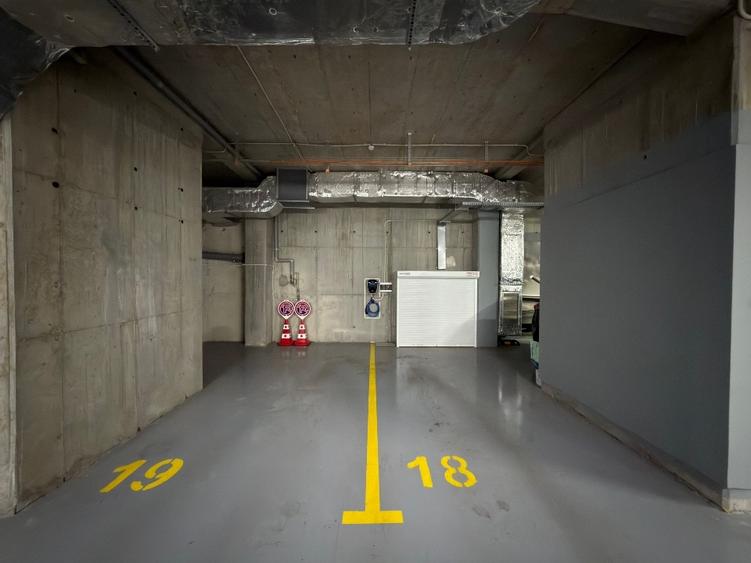 Apartament cu 3 camere decomandat, mobilat în Băneasa