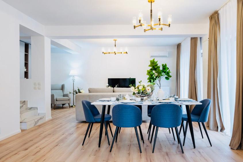 Duplex cu 4 camere cu Canalizare în 1 Decembrie