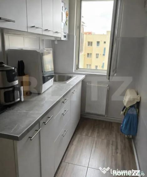Apartament cu 3 camere decomandat în Dâmbu Pietros