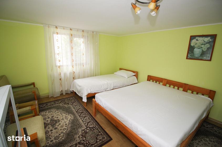 Casă cu 8 camere cu Teren 137 Mp în Central
