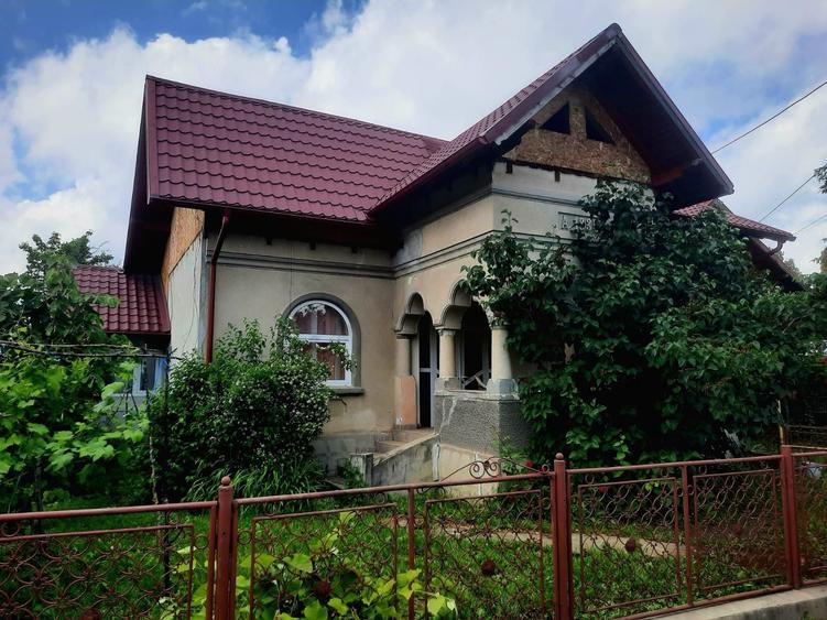 Casă cu 4 camere în Brebu