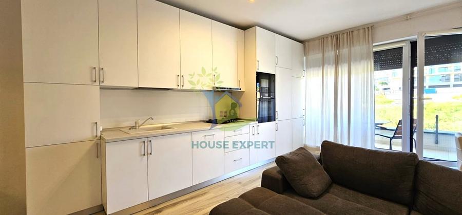 Apartament cu 3 camere decomandat, mobilat în Barbu Văcărescu