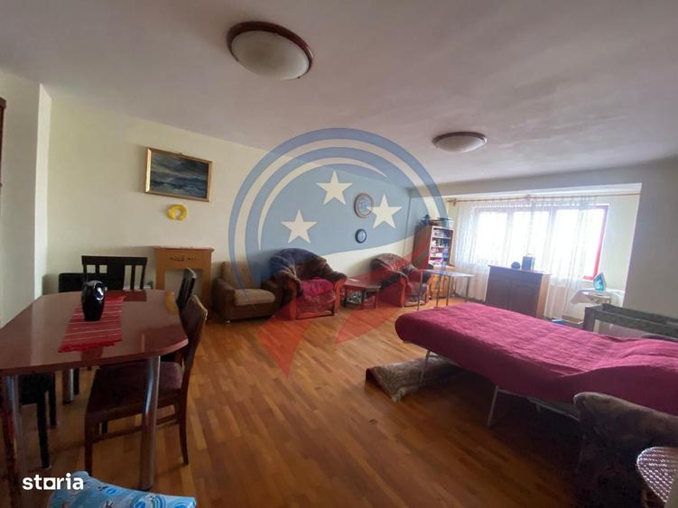 Casă cu 4 camere cu Teren 2500 Mp în Leamna de Jos