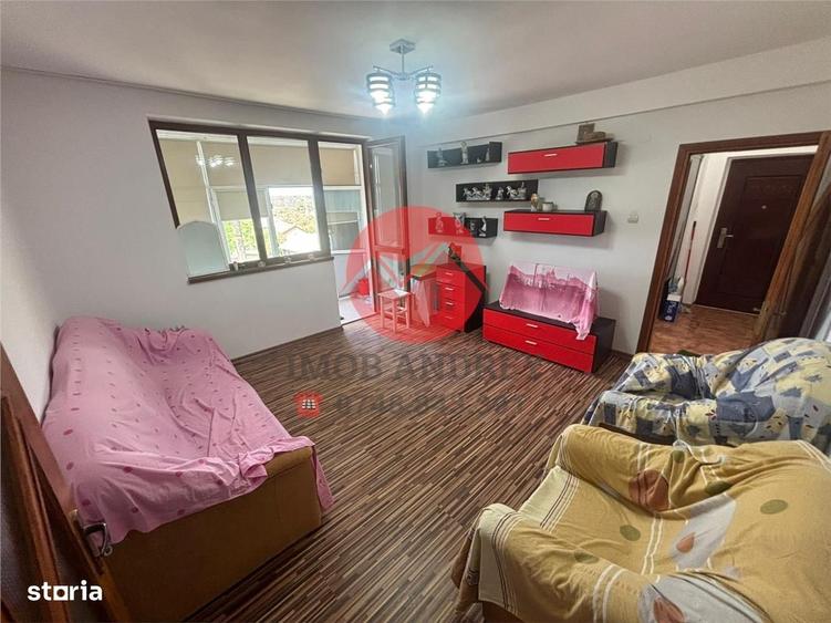 Apartament cu 2 camere decomandat în Mahmudia