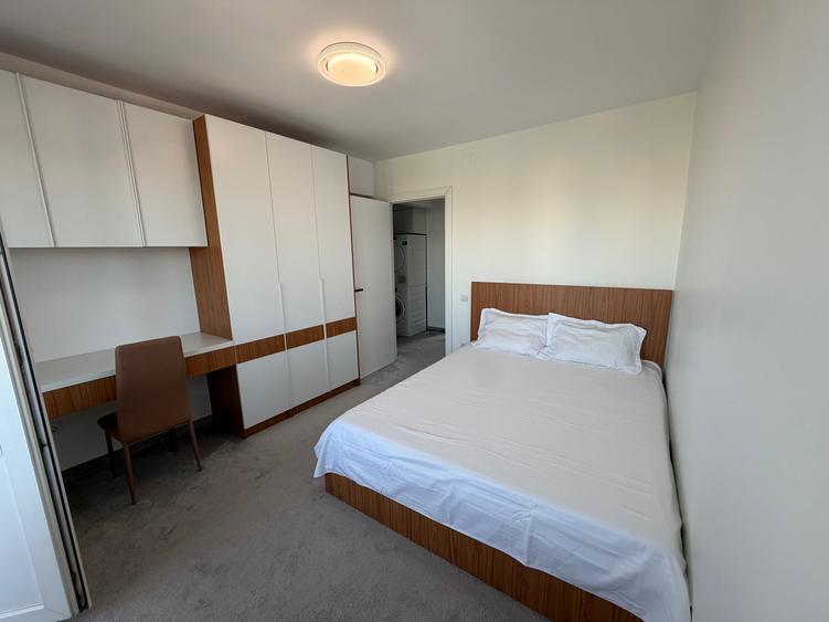 Apartament cu 4 camere decomandat în Centru Civic