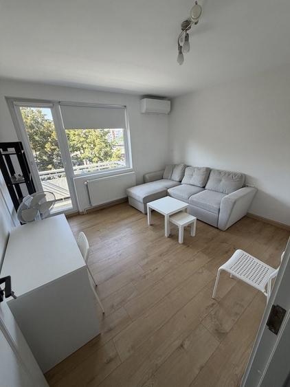 Apartament cu 2 camere decomandat în 7 Noiembrie