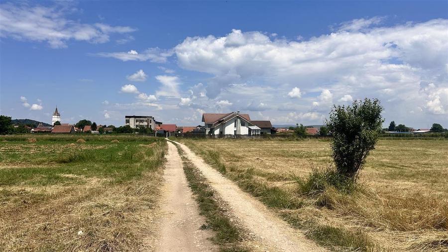 Teren Construcții intravilan de 475 mp, în Hărman
