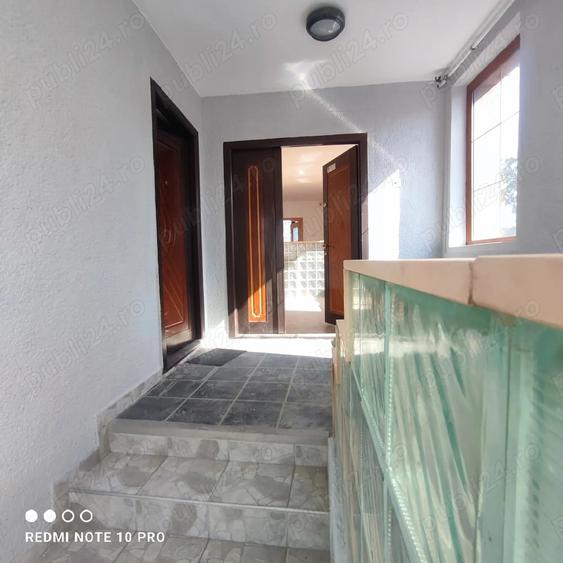 Casă cu 6 camere în Central