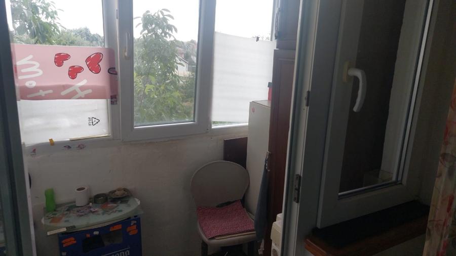 Garsonieră decomandată, mobilată în Buziașului