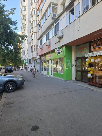 Spațiu comercial, de 81 mp, în Lacul Tei