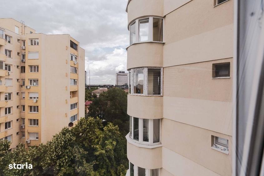 Apartament cu 4 camere, mobilat în Central