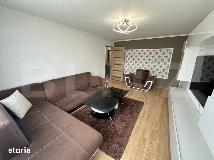 Apartament cu 3 camere decomandat în Rovine