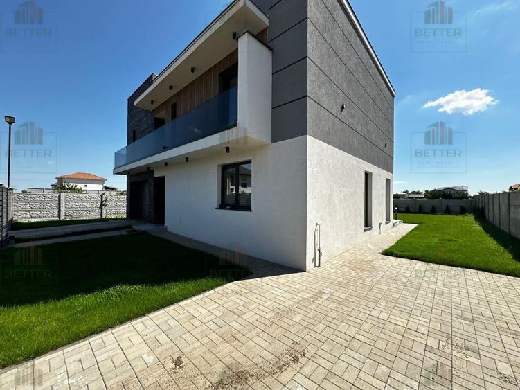 Casă individuală cu 5 camere cu Garaj în Berceni