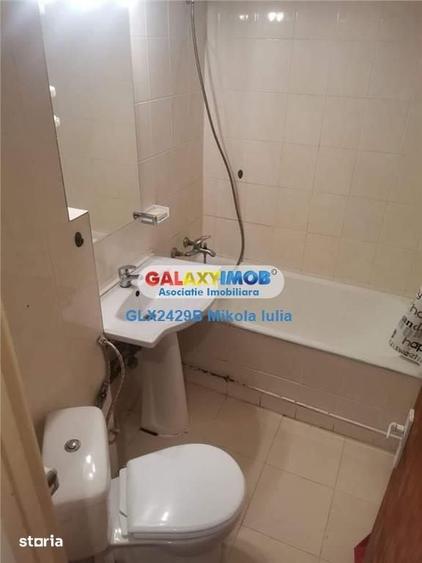 Apartament cu 3 camere în Drumul Taberei
