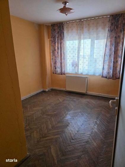 Vand apartament 2 camere decomandat etj 1 din 4 - 7