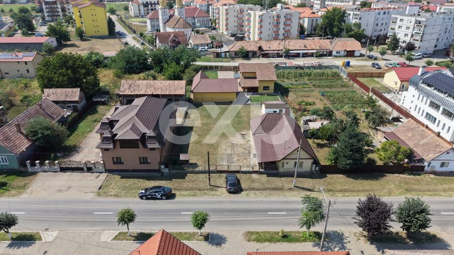 Casă individuală cu 3 camere cu Canalizare în Iernut
