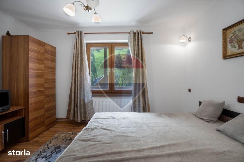 Casă cu 4 camere cu Teren 4780 Mp în Moieciu