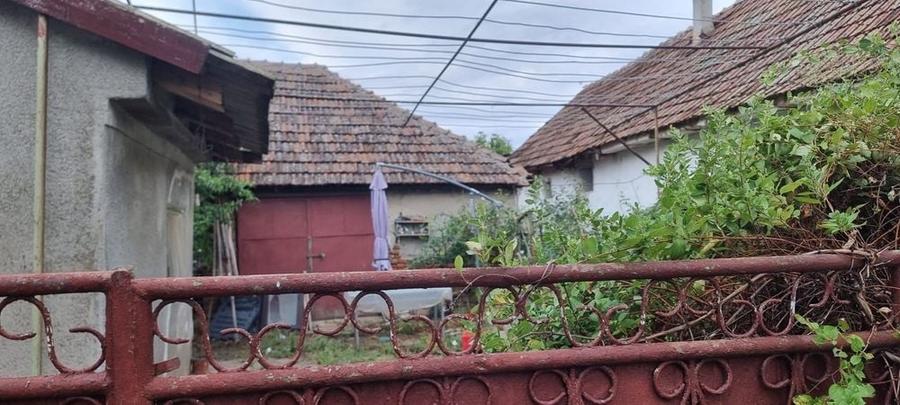 Casă cu 3 camere în Central