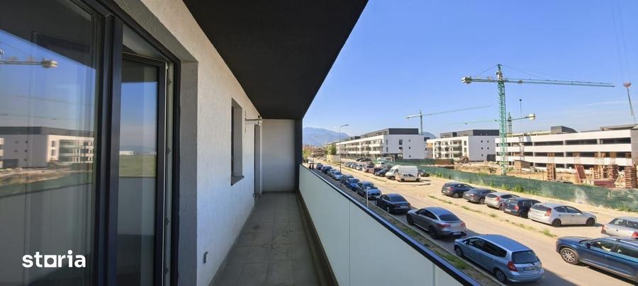 Apartament cu 3 camere în Tractorul