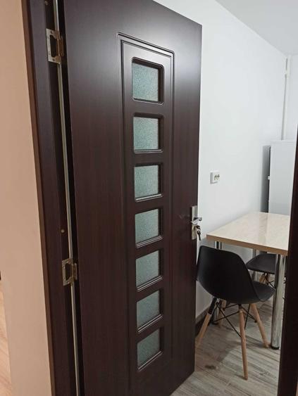 Inchiriere garsoniera complet utilata in zona Ploiesti Vest - 2