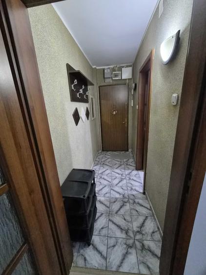 Apartament cu 2 camere semidecomandat în Exterior Vest
