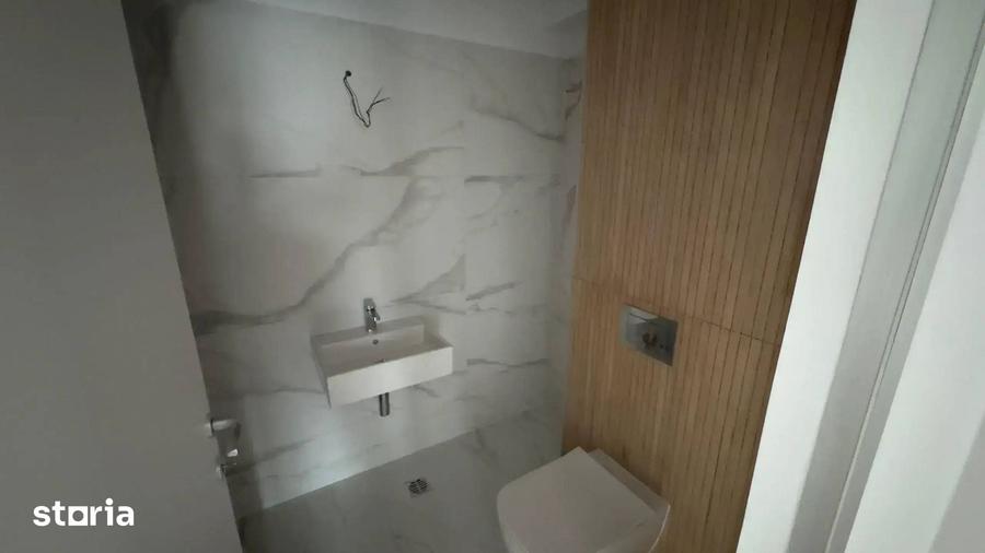 Apartament cu 3 camere în 13 Septembrie