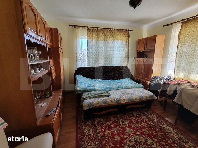 Casă cu 6 camere cu Teren 3000 Mp în Surduc