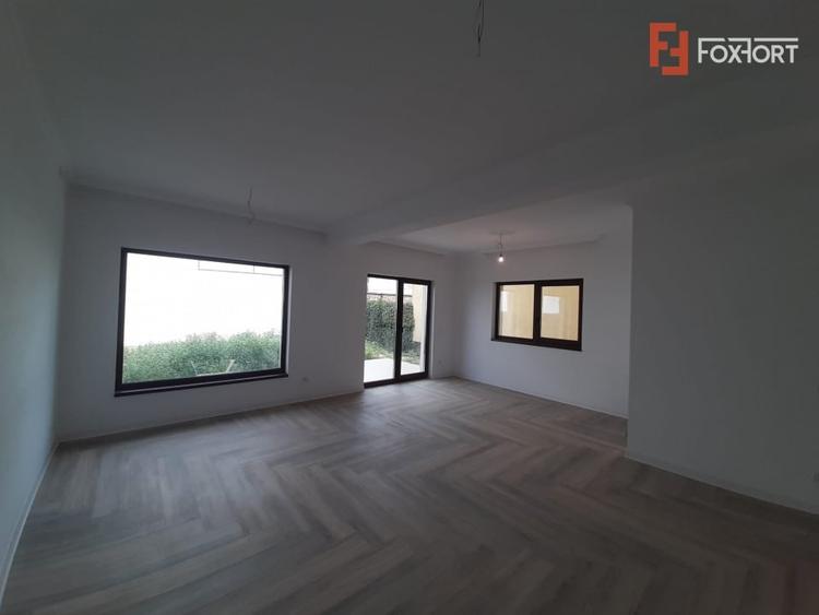 Duplex cu 4 camere cu Canalizare în Freidorf