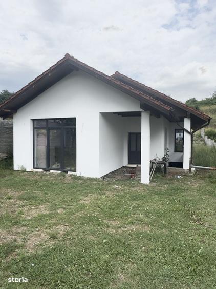 Casă cu 4 camere în Central