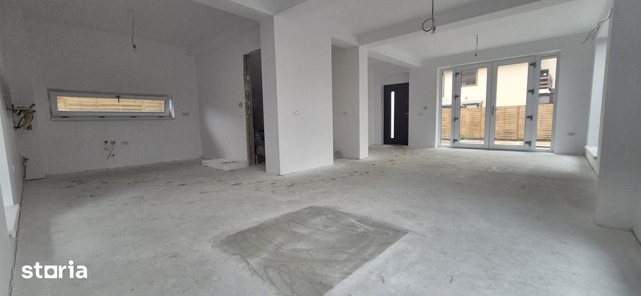 Casă cu 3 camere cu Teren 328 Mp în Otopeni