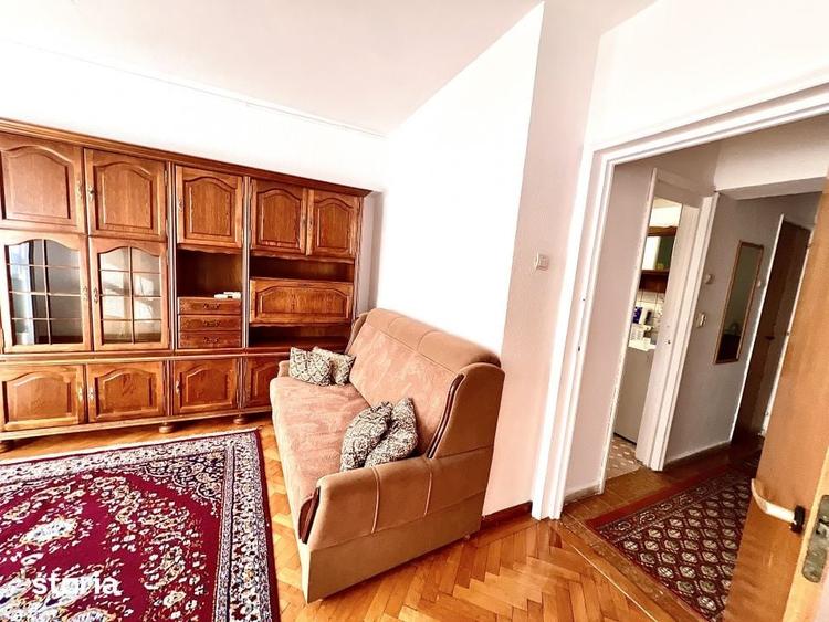Apartament cu 4 camere decomandat în Centrul Civic