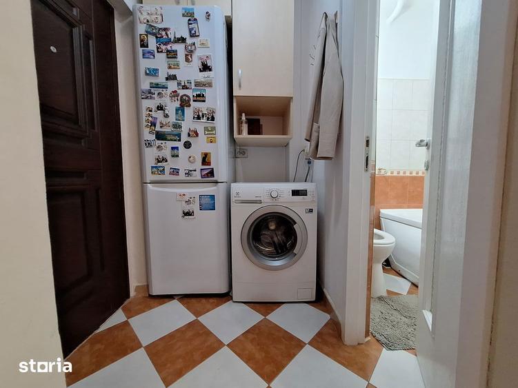 Garsonieră semidecomandată, mobilată în UMT