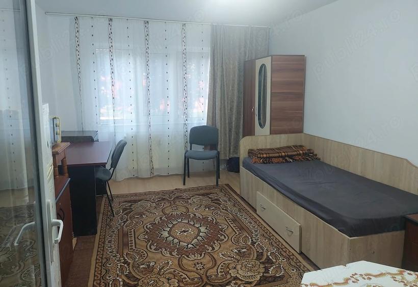 Garsonieră decomandată în Milcov