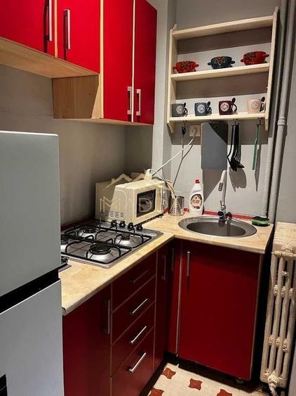 Apartament cu 2 camere decomandat, mobilat în Universitate