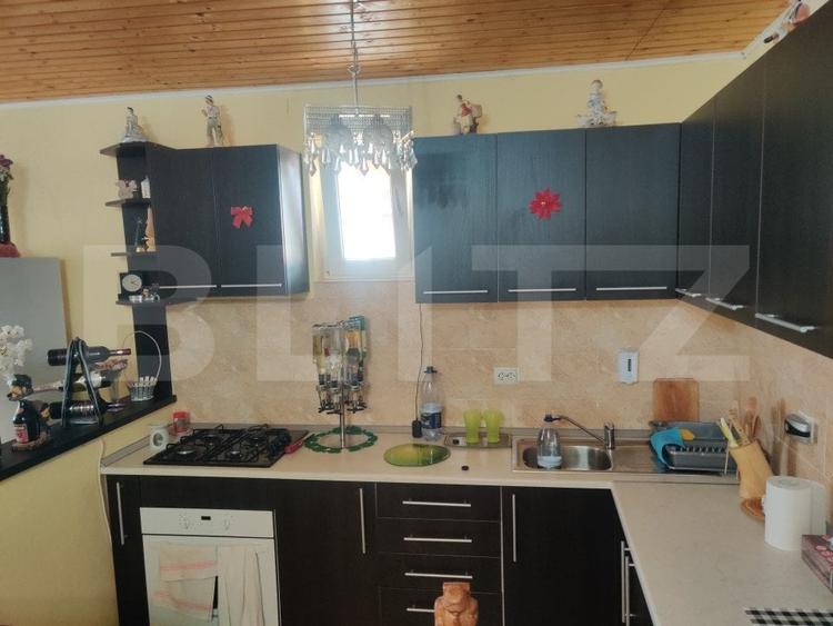 Apartament cu 3 camere decomandat, mobilat în Codlea