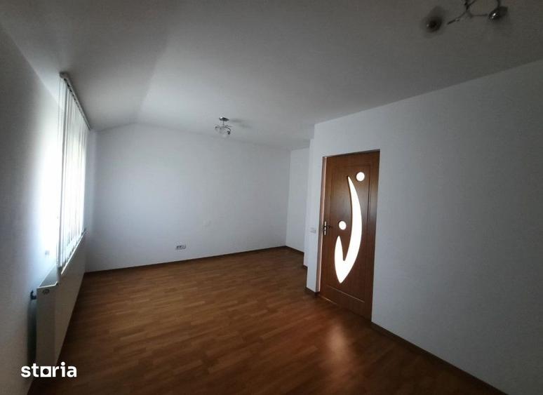 Casă cu 5 camere cu Teren 762 Mp în Dacia