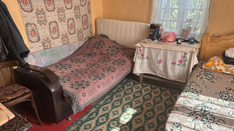 Casă cu 4 camere în Bucovăț