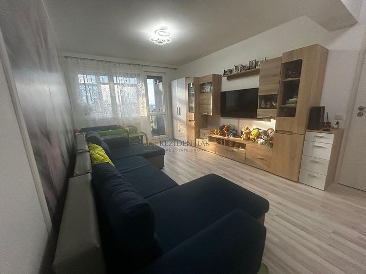 Apartament cu 2 camere decomandat în Apărătorii Patriei