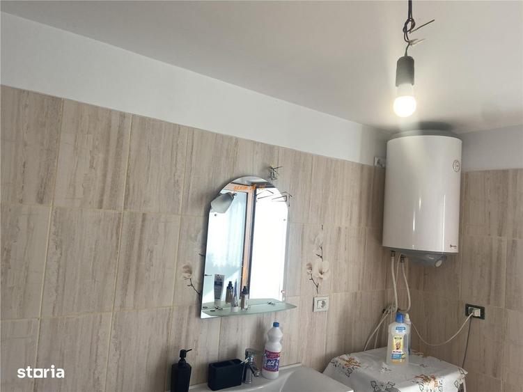 Casă cu 4 camere cu Canalizare în Tătaru