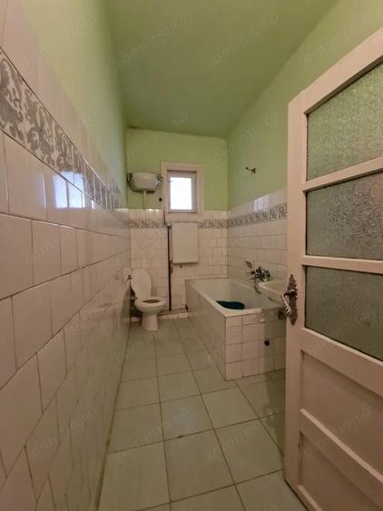Apartament cu 3 camere decomandat în Traian
