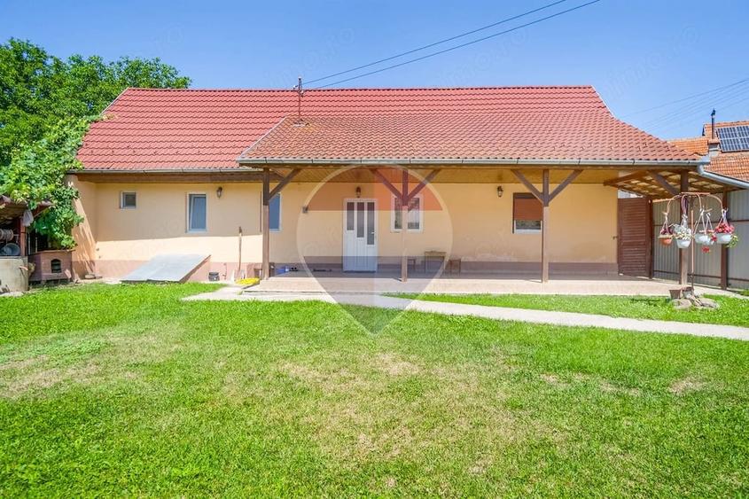 CASA CU DOUA CORPURI | TEREN 565MP | UTILITATI | ZIZIN | TARLUNGENI - 1
