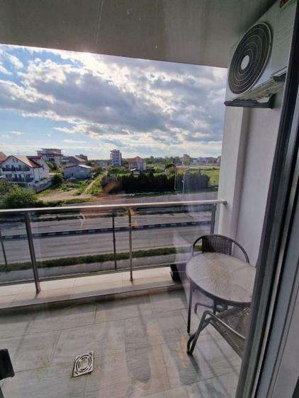 Apartament cu 3 camere decomandat, mobilat în Central