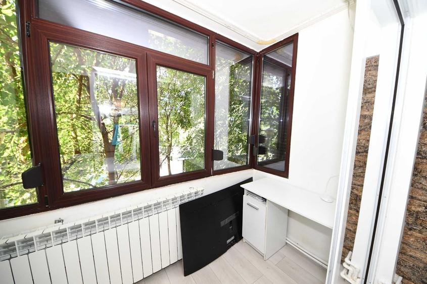 Apartament cu 2 camere semidecomandat în Sârbi