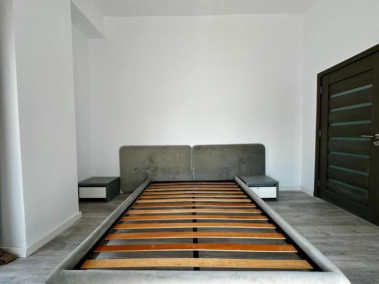 Apartament cu 3 camere semidecomandat, mobilat în Dâmbul Rotund