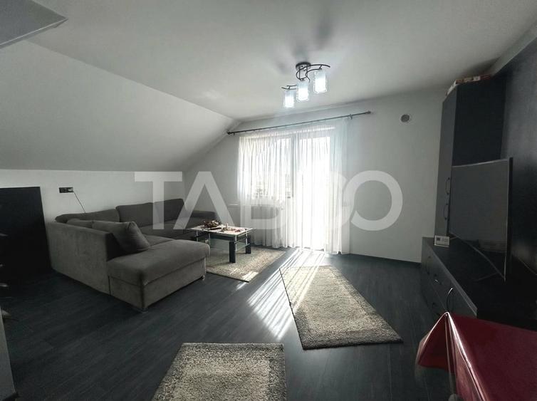 Apartament cu 3 camere decomandat, mobilat în Șelimbăr — fotografia 3