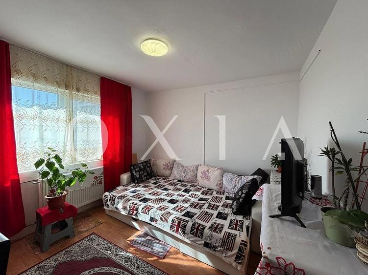 Apartament cu 3 camere semidecomandat în Gheorghe Lazăr