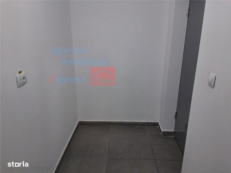 Spațiu comercial, de 100 mp, în Nicolina