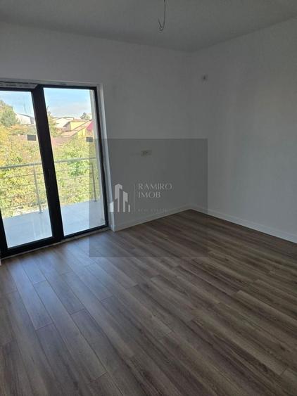 Apartament cu 3 camere decomandat în Drumul Găzarului